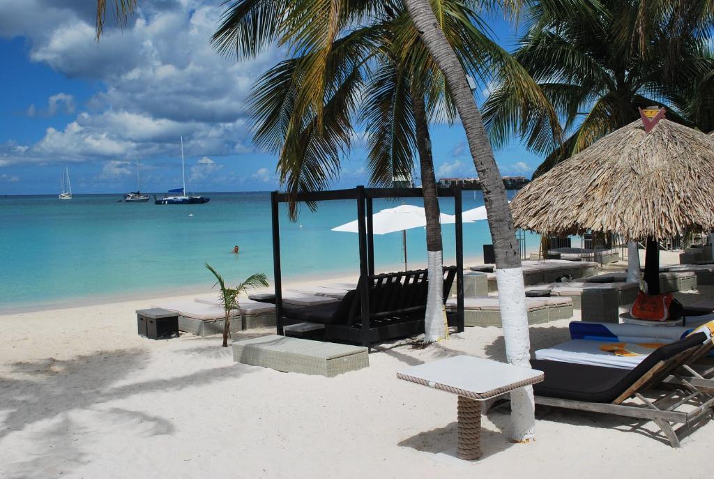 Talk Of The Town Beach Hotel & Beach Club By Gh Hoteles Oranjestad Luaran gambar